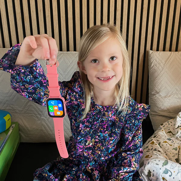 KidsBuddy - GPS smartwatch til børn - Lyseblå - Bedste smartwatch til børn - Techii.dk